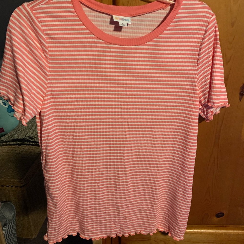 LuLaRoe Kelly Tee